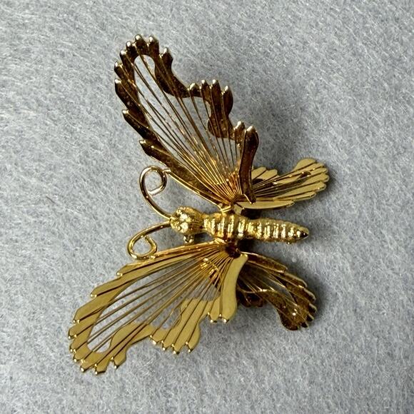 NAPIER Vintage Signed Gold Tone Wire 3D Butterfly Brooch Pin Pendant Art Deco - Picture 4 of 6